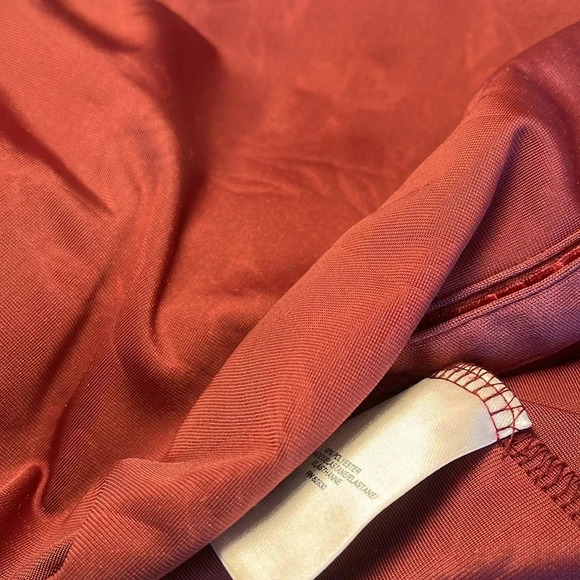 Velvety Top Women's 1X Flowy Long Button Front  Floral Tunic Wine Red Floral - Picture 17 of 17